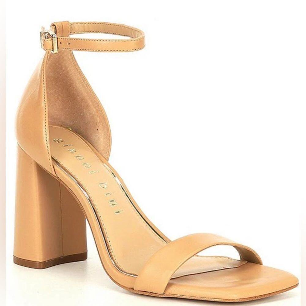 Gianni Bini Maileigh Leather Square Toe Ankle Strap Block Heel Sandals Size 11